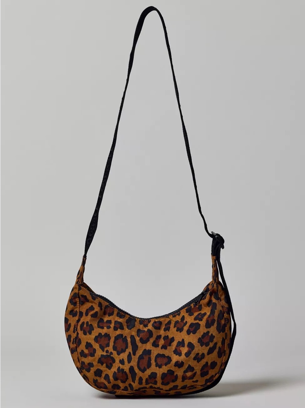 BAGGU Small Nylon Crescent Bag Brown Leopard Animal Print Crossbody Purse Womens